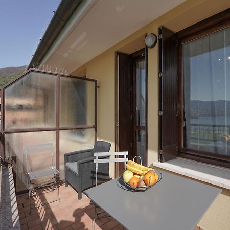 Lily Lake Maggiore Laveno Exterior photo